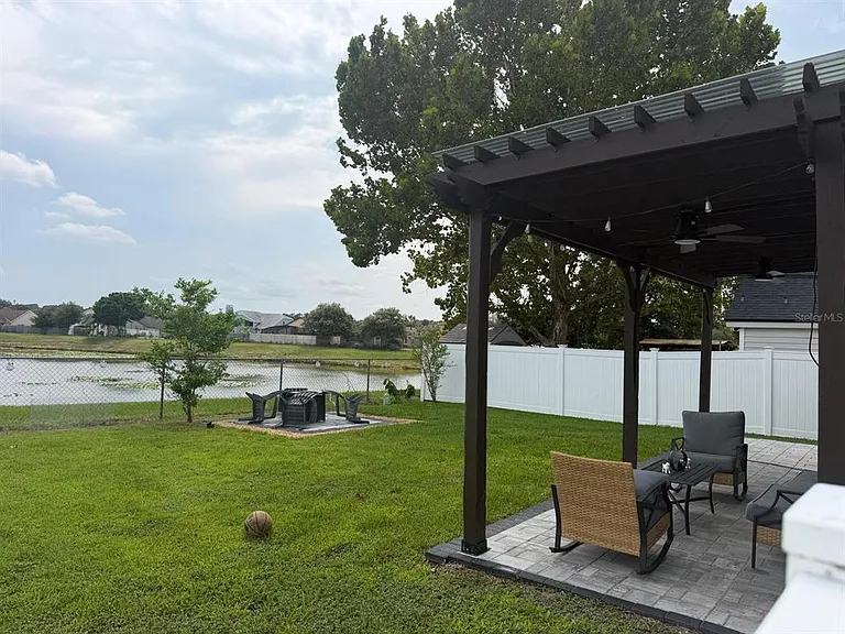 9924 Surrey Ridge Rd — Photo 23