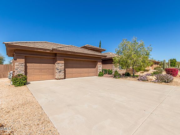 3rd image of 6010 E WESTLAND Drive
