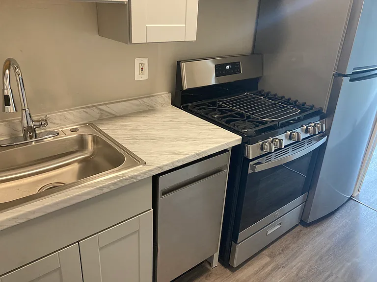 Mount Vernon Apartments — Photo 10