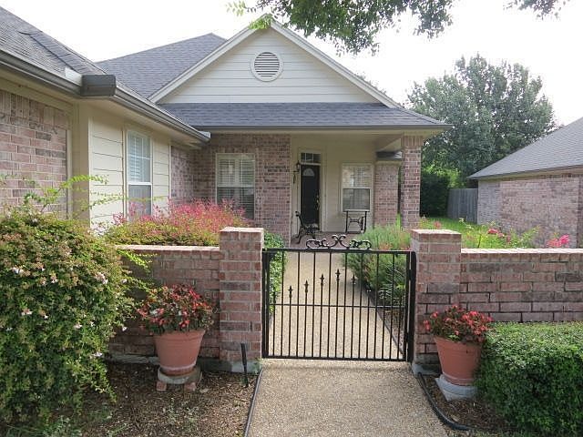 1st image of 3804 Whispering Oaks