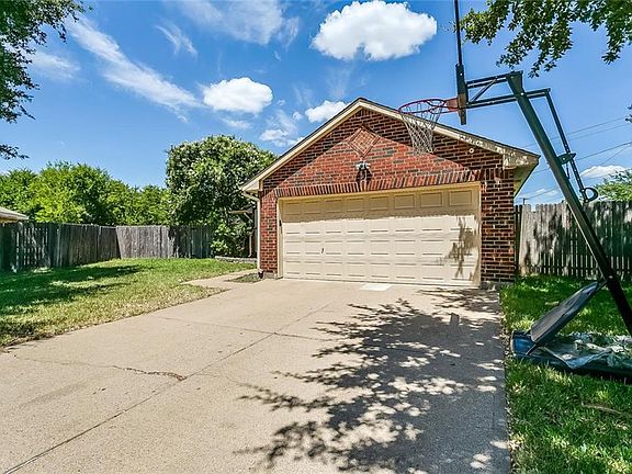 3rd image of 6401 Brooklawn Dr