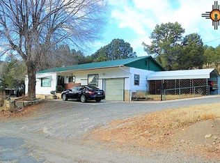 812 Valley Rd, Raton, NM 87740