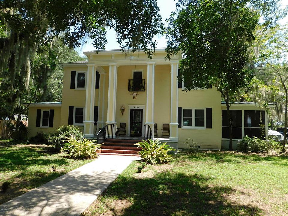 1st image of 1202 Richmond Ave