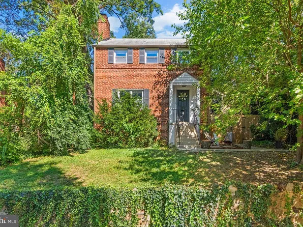 2611 E West Hwy, Chevy Chase, MD 20815