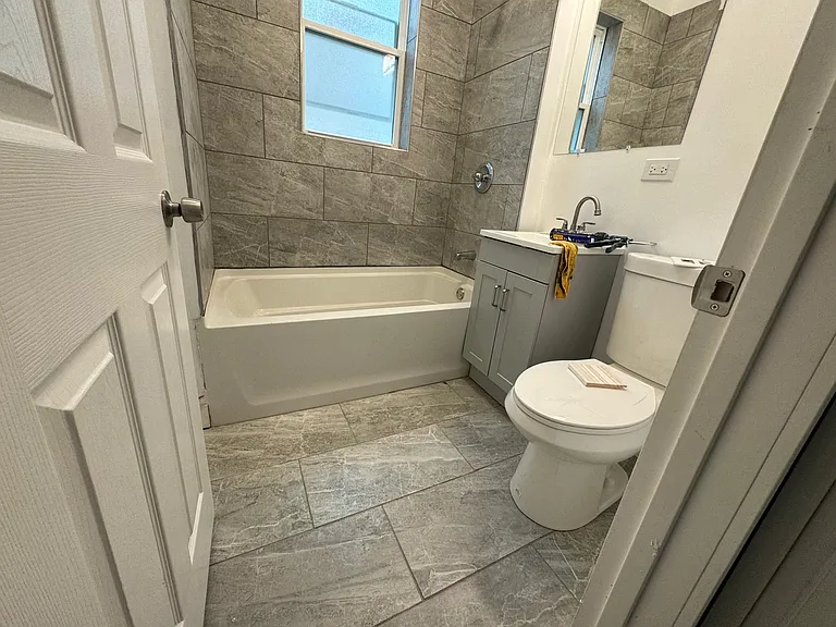 7730 S Lowe Ave #1W — Photo 7