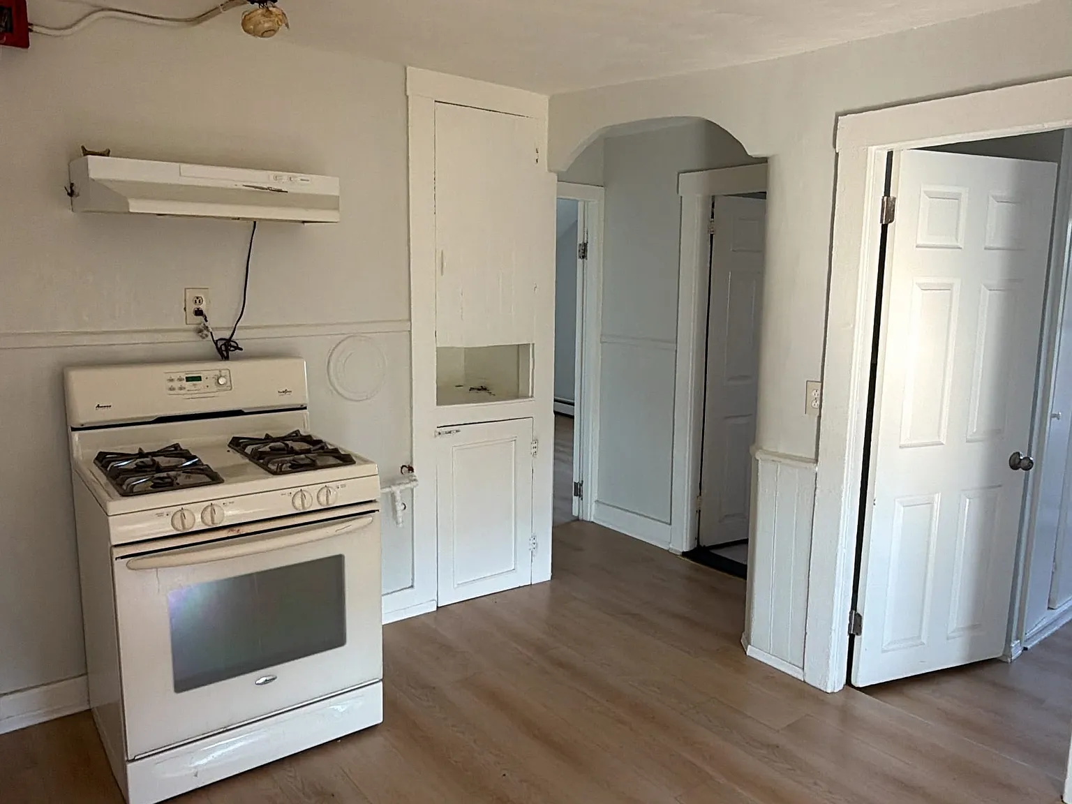 2 bed, $1,560 — Photo 2