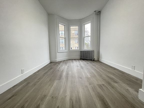3rd image of 21 Seidler St #17E