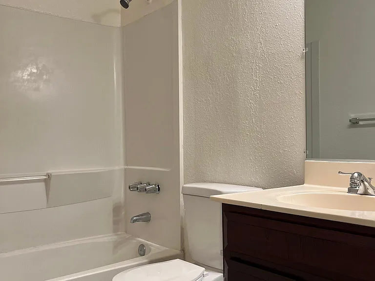 73629 Sunnyvale Dr #A — Photo 10