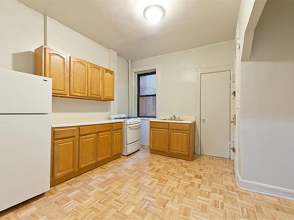 2nd image of 517 E 83rd St APT 4E