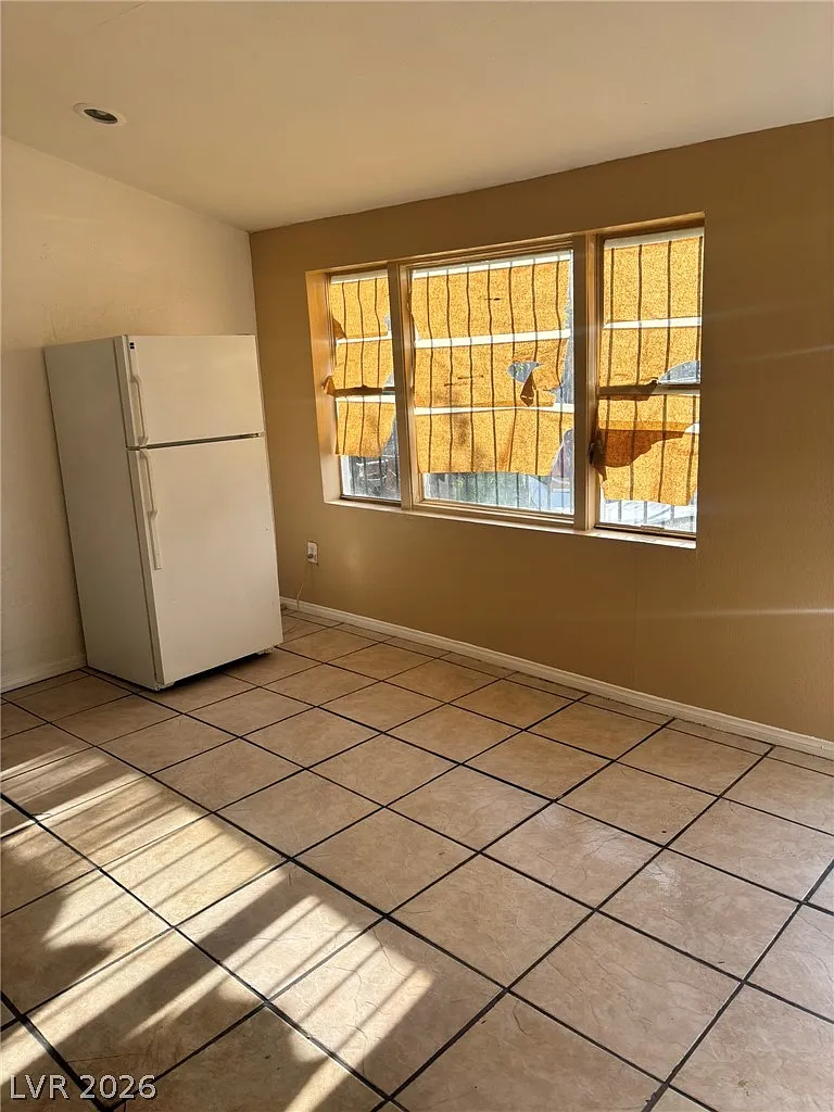 1 bed, 1.0 bath, 1820 sqft, $850 — Photo 1