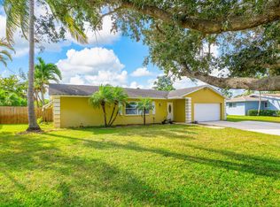 3812 Buttercup Cir S, Palm Beach Gardens, FL 33410