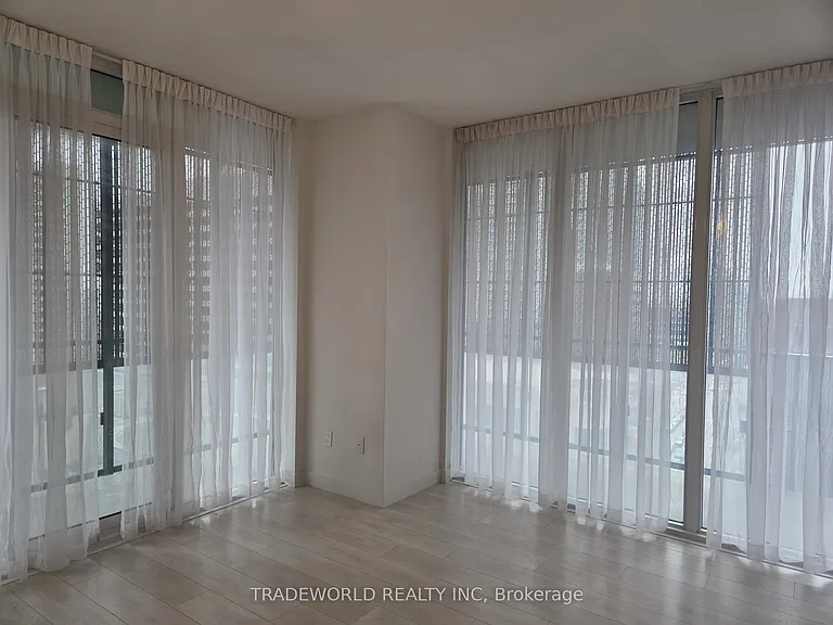 8 Eglinton Ave E #805 — Photo 5