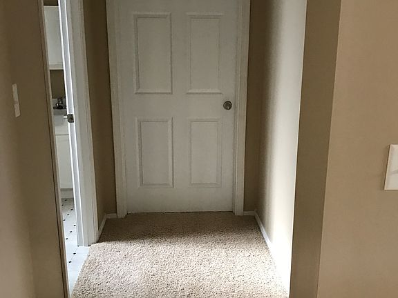 3rd image of 630 Windsor Dr