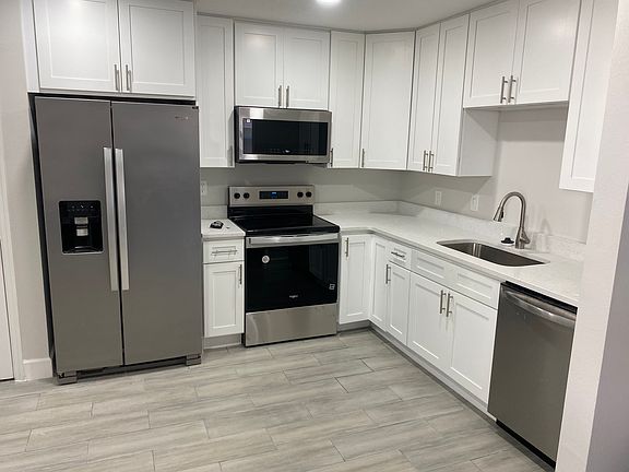 3rd image of 405 Forest Park Ln #405
