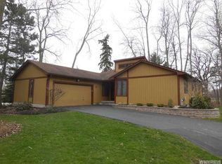 72 Little Robin Rd, Buffalo, NY 14228