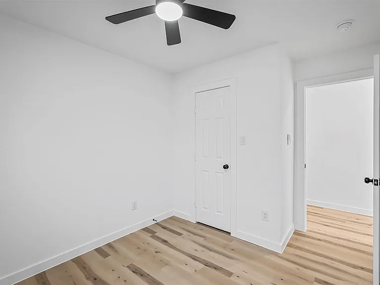 3412 Marshall St #A — Photo 11