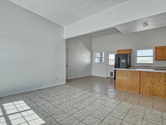 2nd image of 3621 Macaw Palm Dr