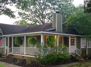 1527 Hazel St, Cayce, SC 29033