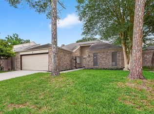 1023 Forest Home Dr, Houston, TX 77077