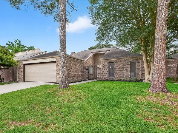 1023 Forest Home Dr, Houston, TX 77077
