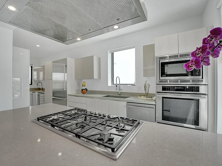 340 Balboa St — Photo 54