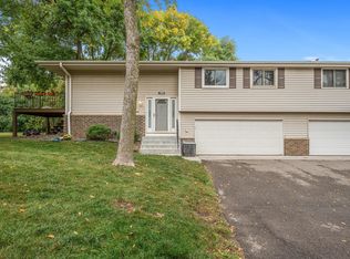 1304 Kolstad Ln, Eagan, MN 55123