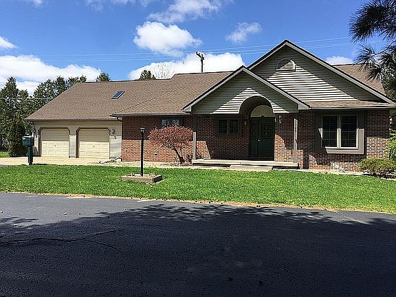 1st image of 1045 Oak Ridge Ct