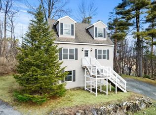 326 Chester Knoll Dr, Bennington, VT 05201