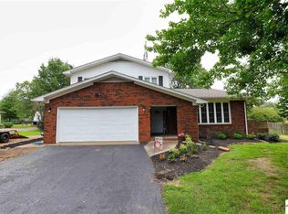 210 Whippoorwill Ln, Paducah, KY 42001