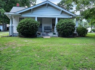 305 Monnell Dr, High Point, NC 27265
