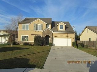 1176 Greenfield Ave, Clovis, CA 93611