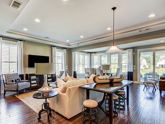 Bright and open floorplan