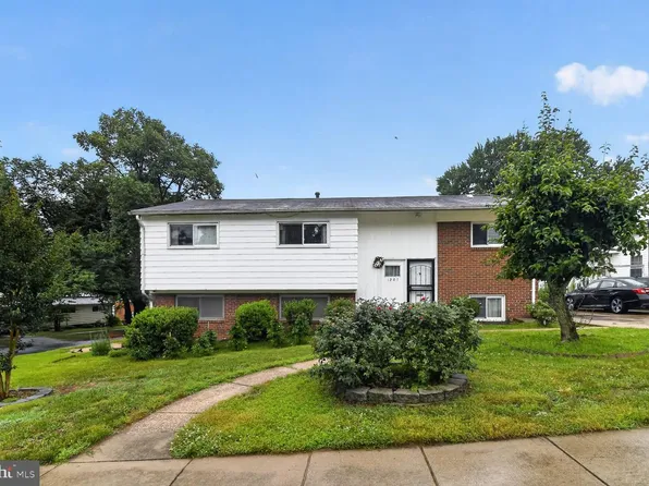 1207 Oakview Dr, Silver Spring, MD 20903