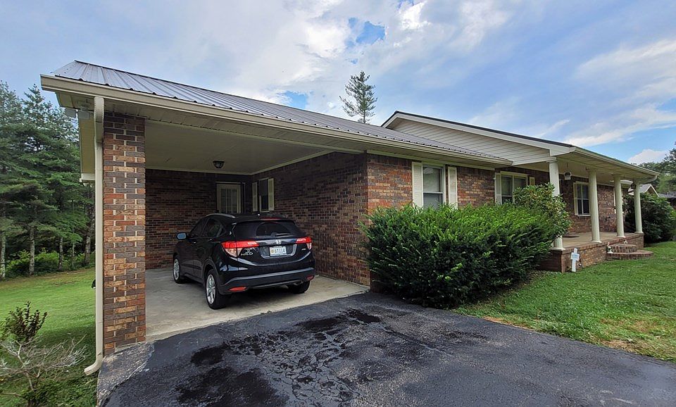 1825 Hanging Limb Rd, Monterey, TN 38574 Zillow