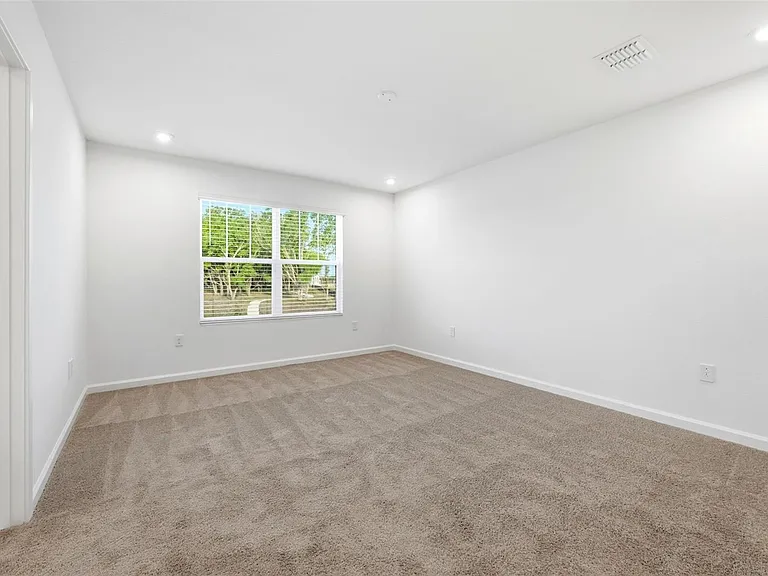 132 Royal Ranch Rd — Photo 10