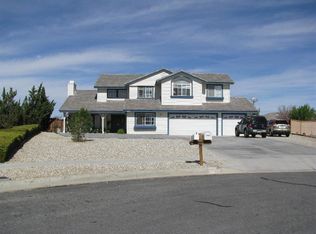 12390 Tonopah Ct, Apple Valley, CA 92308