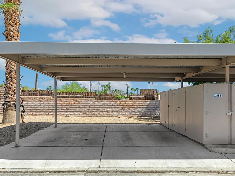 2298 N Indian Canyon Dr #E — Photo 46