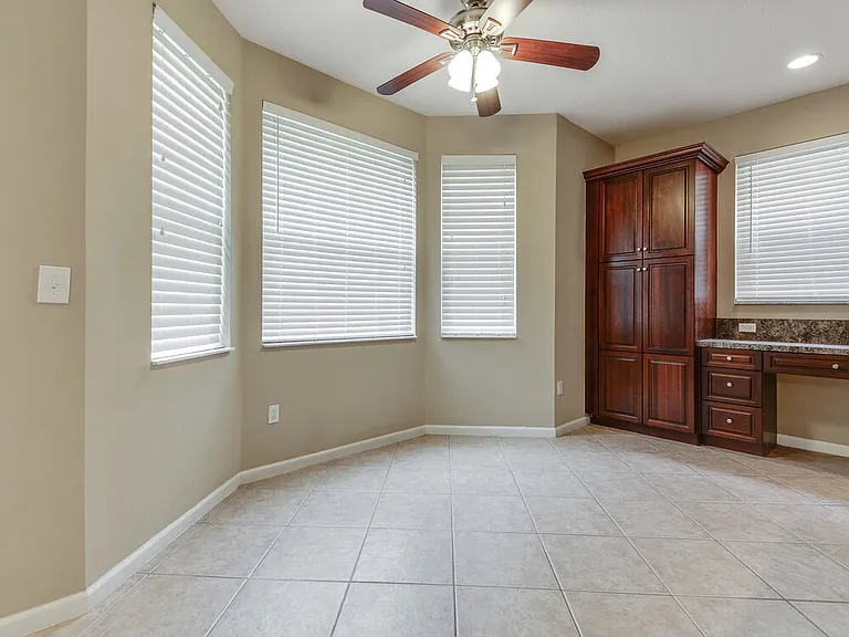 1603 Briar Oak Dr — Photo 7
