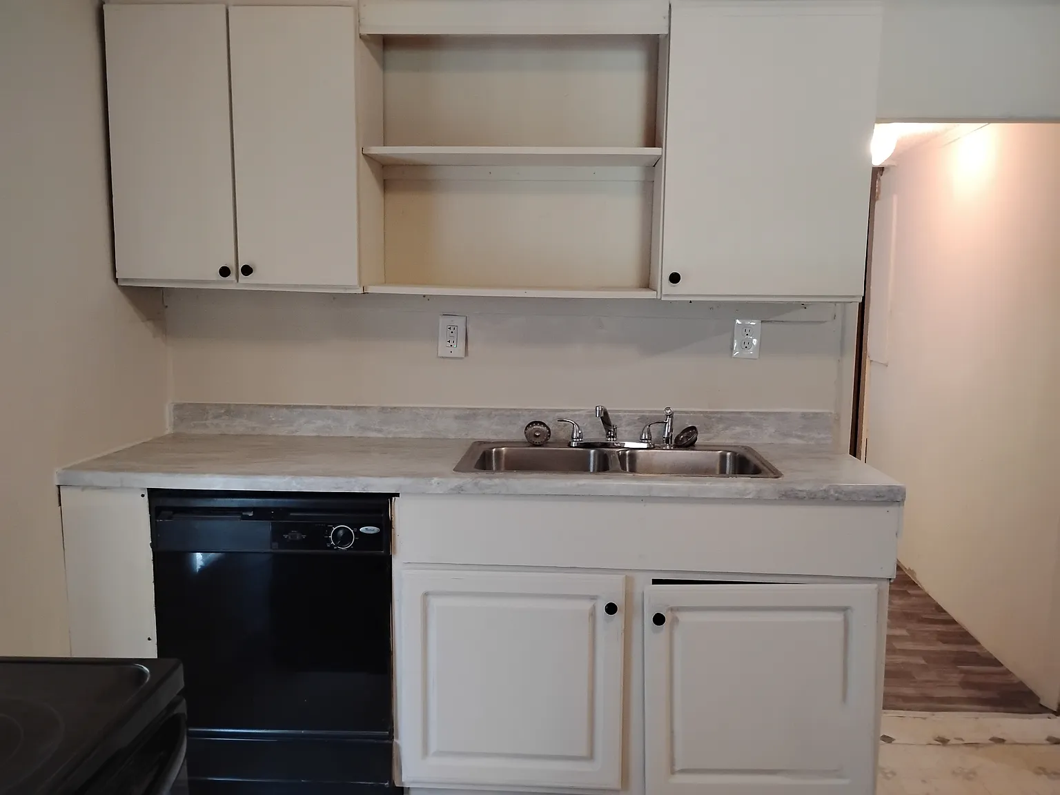 2 bed, 817 sqft, $1,400 — Photo 3
