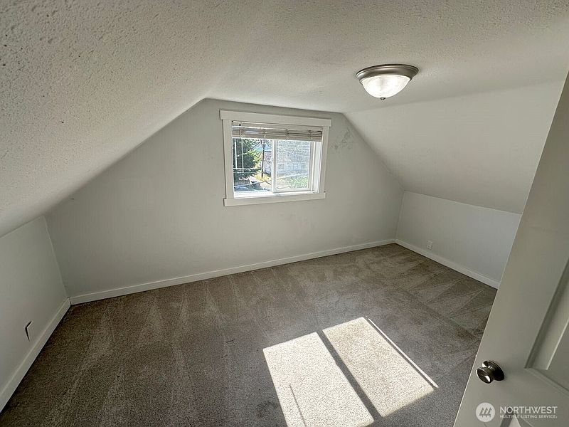 4th image of 416 N 8th Street