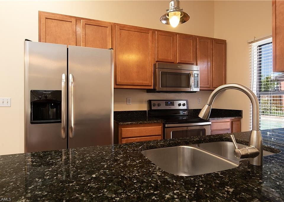1st image of 812 SW 47th Ter APT 108