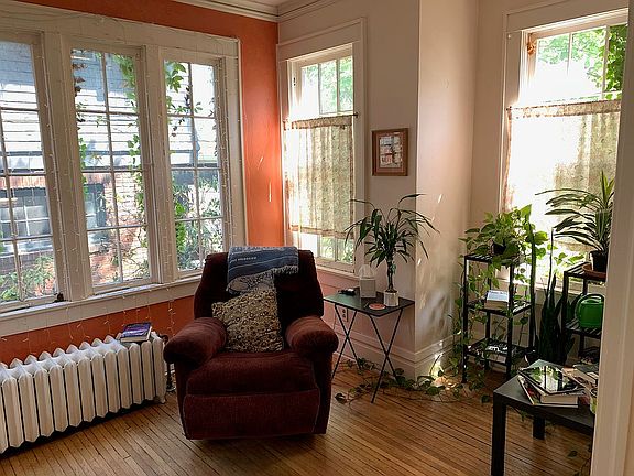 5th image of 508 Grand St
