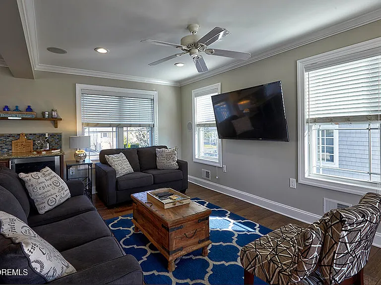 304 Arnold Ave — Photo 21