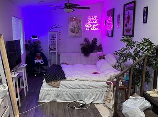 (Undisclosed Address), Sherman Oaks, CA 91403