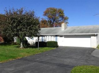 2189 Newville Rd, Carlisle, PA 17015