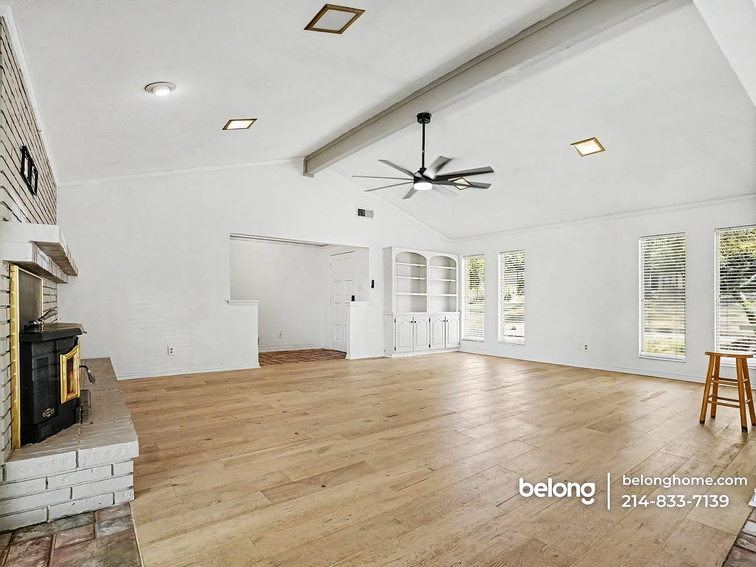 3 bed, 2.0 bath, 1600 sqft, $2,725 — Photo 4
