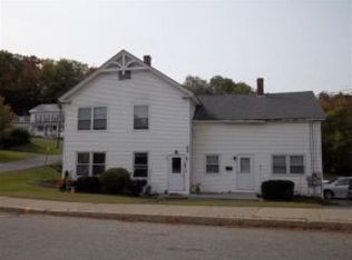 58 Mt Vernon St APT 4, St Johnsbury, VT 05819