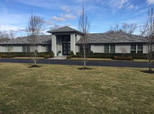 15 Old Farm Rd, Oakhurst, NJ 07755