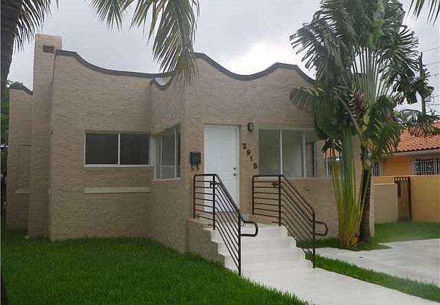 1st image of 2915 SW 24th Ter