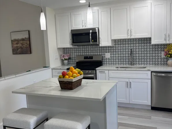 3 Auburn Court, Red Bank, NJ 07701